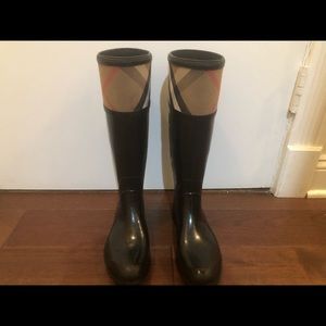 Burberry Rain Boots 8